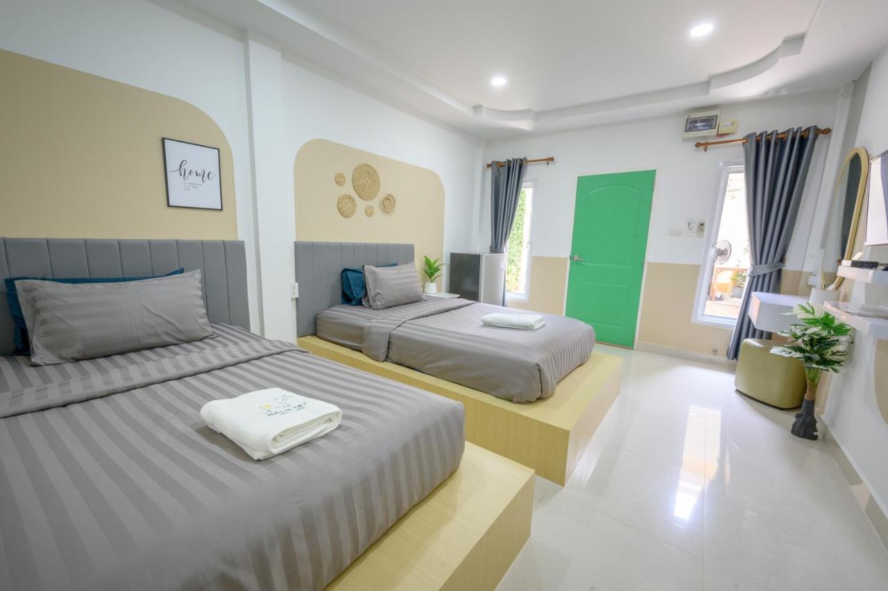 Halo Sea Koh Larn Hotel Pattaya ภายนอก รูปภาพ